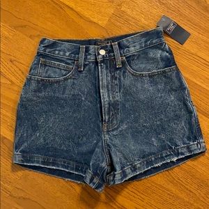 Abercrombie Natural Rise Short